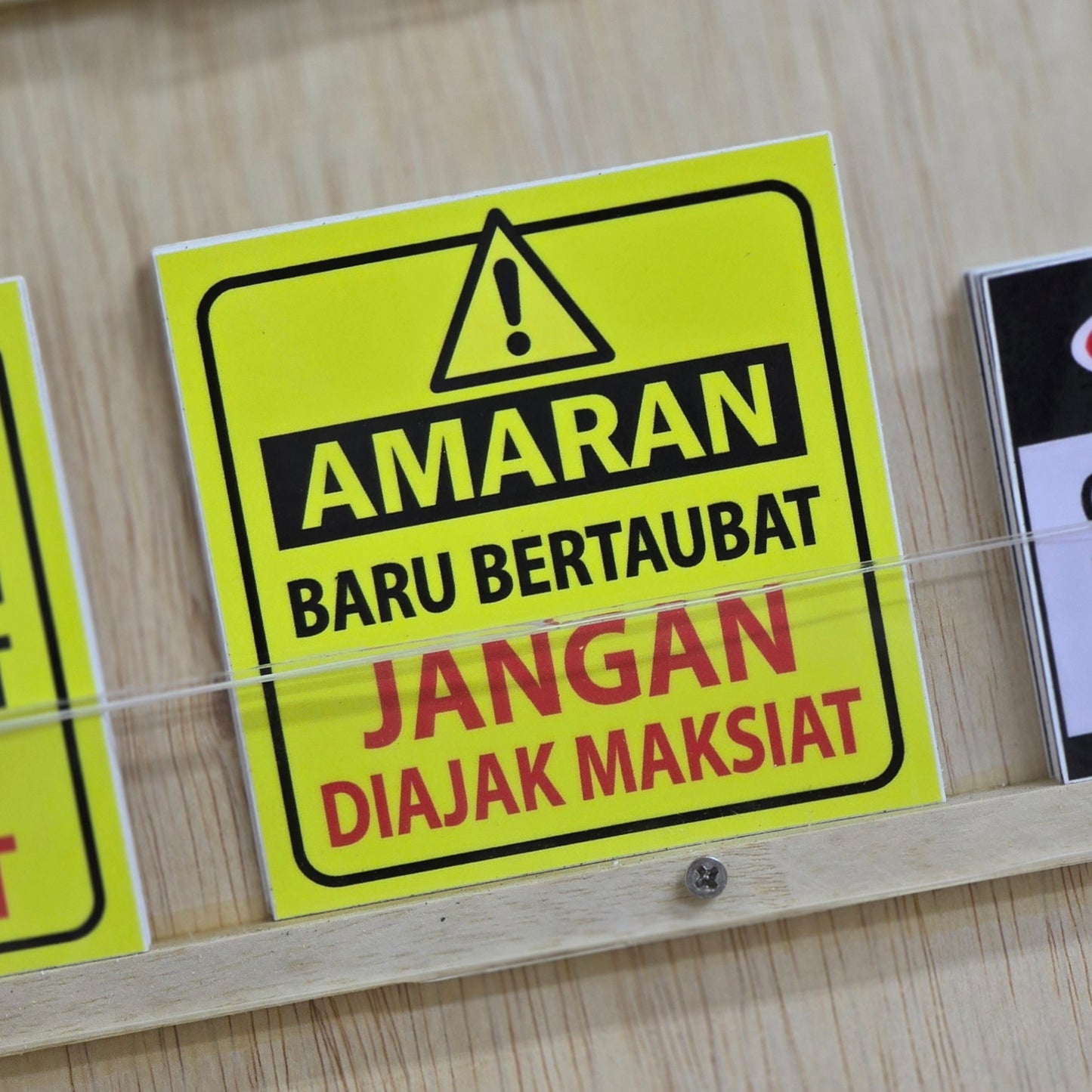 Amaran - Baru Bertaubat, Jangan Diajak Maksiat