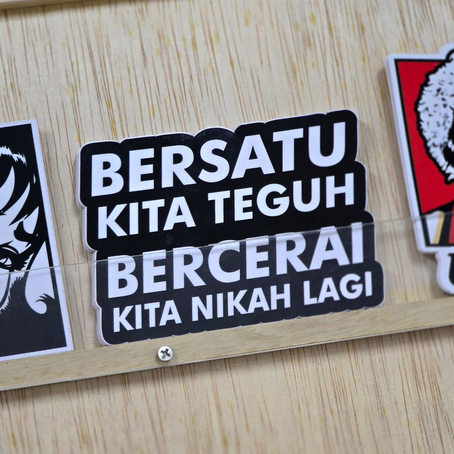 Bersatu Kita Teguh, Bercerai Kita Nikah Lagi